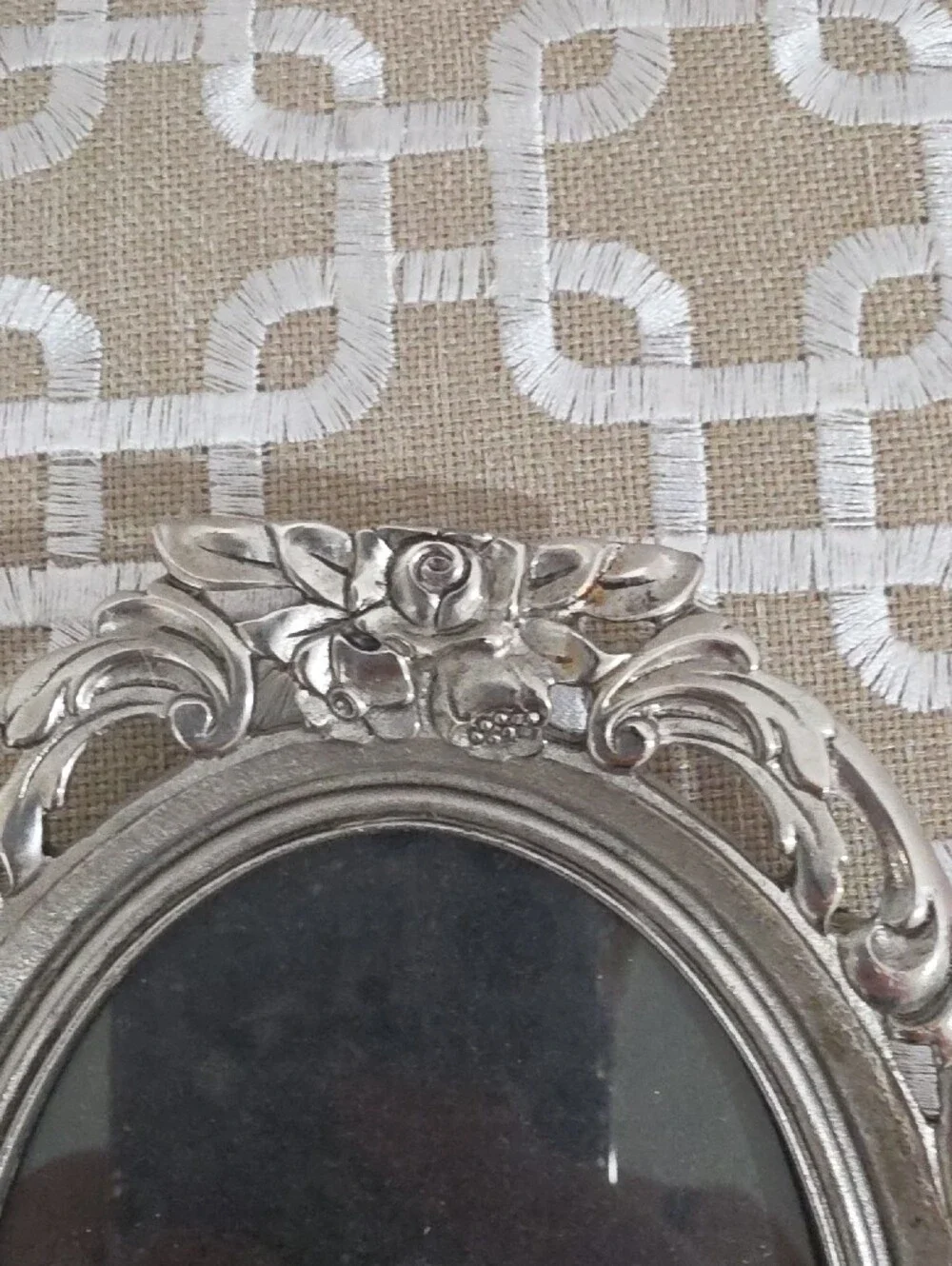 Lunt Silver Oval Picture Frame